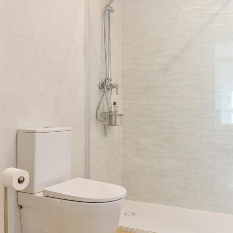 Apartamento moderno y cálido a 9 min de la playa - Appartement - 17