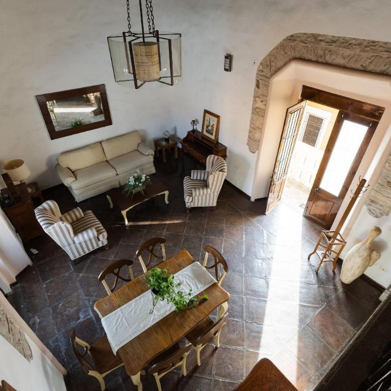 Casa La Virgen | Washing machine + Parking - Two-Bedroom House - 12