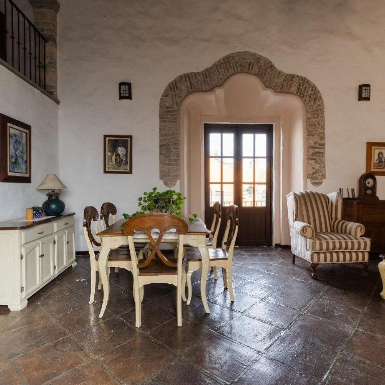 Casa La Virgen | Washing machine + Parking - Two-Bedroom House - 15