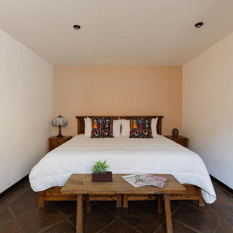 Casa La Virgen | Washing machine + Parking - Two-Bedroom House - 13
