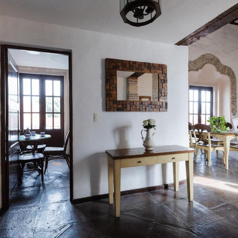 Casa La Virgen | Washing machine + Parking - Two-Bedroom House - 7