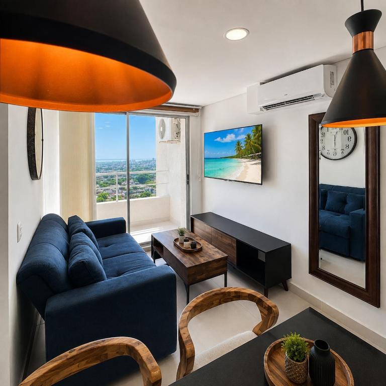 Tropical Midnight, Sea Views & Pool, Wi-Fi - Three-Bedroom Apartment with Sea View - 6