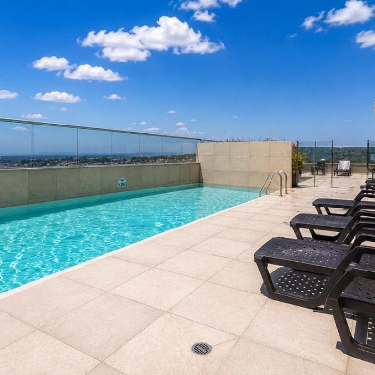 Tropical Midnight, Sea Views & Pool, Wi-Fi - Three-Bedroom Apartment with Sea View - 28