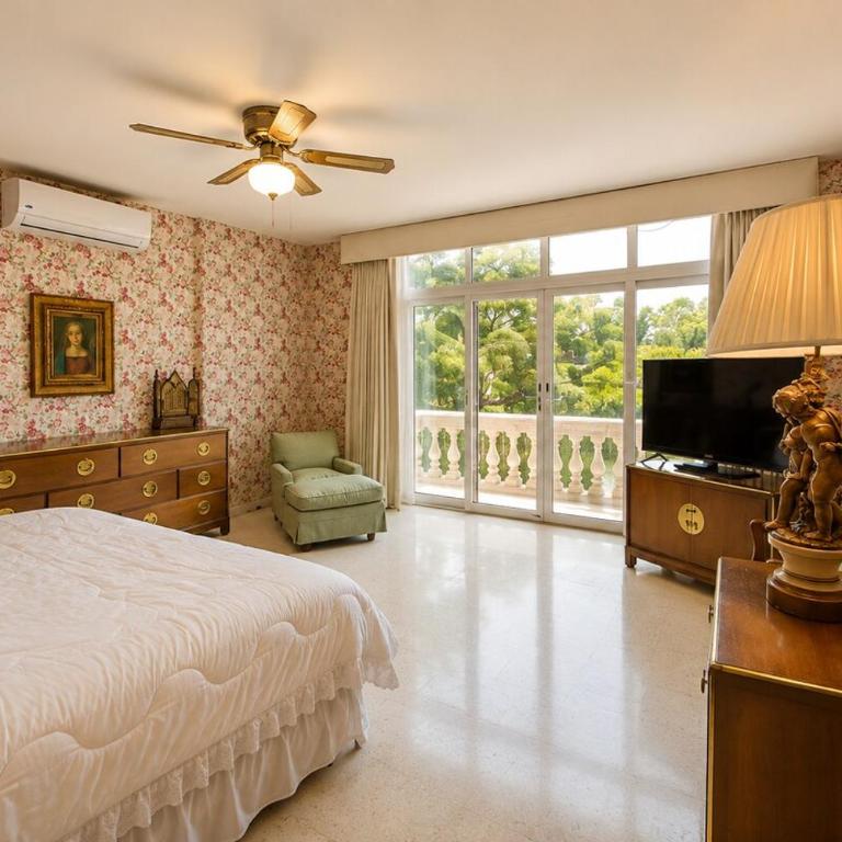 Casa Carlota Exclusive Mansion Pool & Garden - Vacation Home - 4
