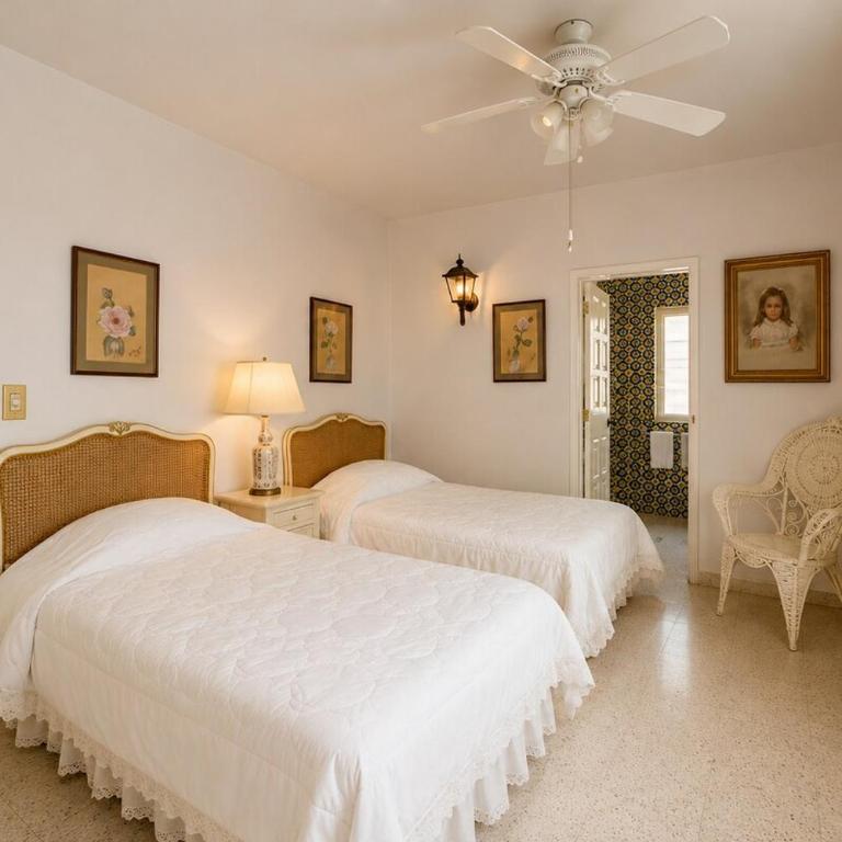 Casa Carlota Exclusive Mansion Pool & Garden - Vacation Home - 13