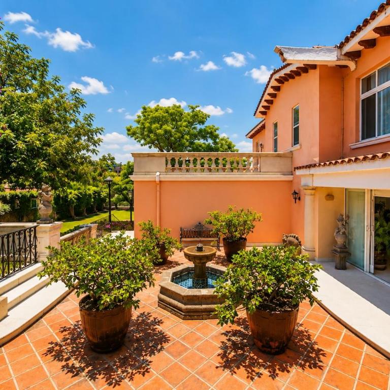 Casa Carlota Exclusive Mansion Pool & Garden - Vacation Home - 40