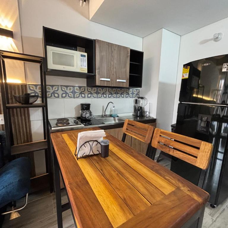 USA Embassy Corferias Malls Security 10 minutes to Connecta - Double Room with Garden View - 6