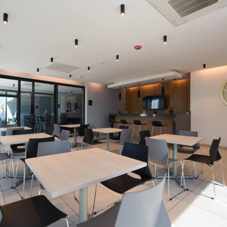 Torre Livo 4 Beds 6 Guests - Appartement - 40