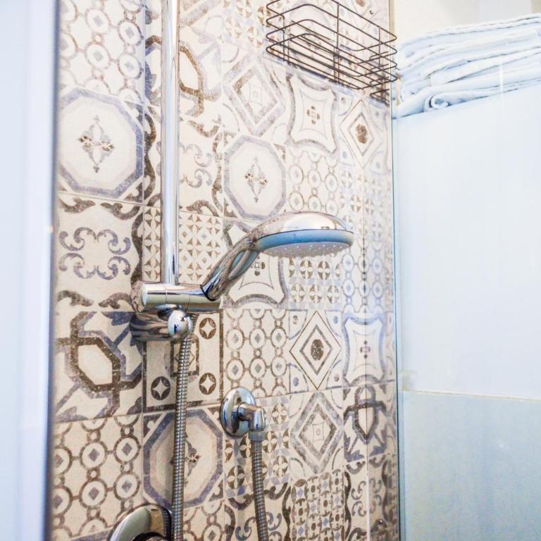 B&B AL PASSIO - Camera Matrimoniale con Balcone - 19