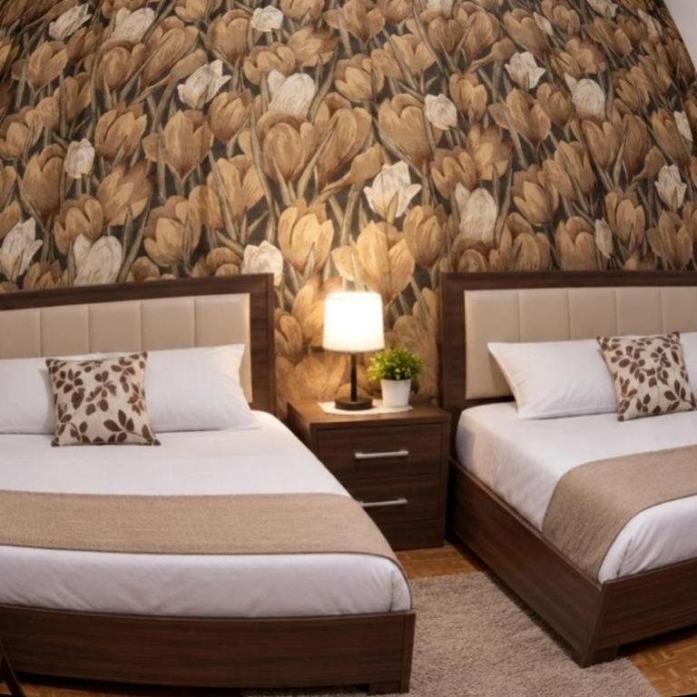 Central Geneva Rooms 2- 3 guests - Chambre Deluxe (2 Adultes + 1 Enfant) - 7
