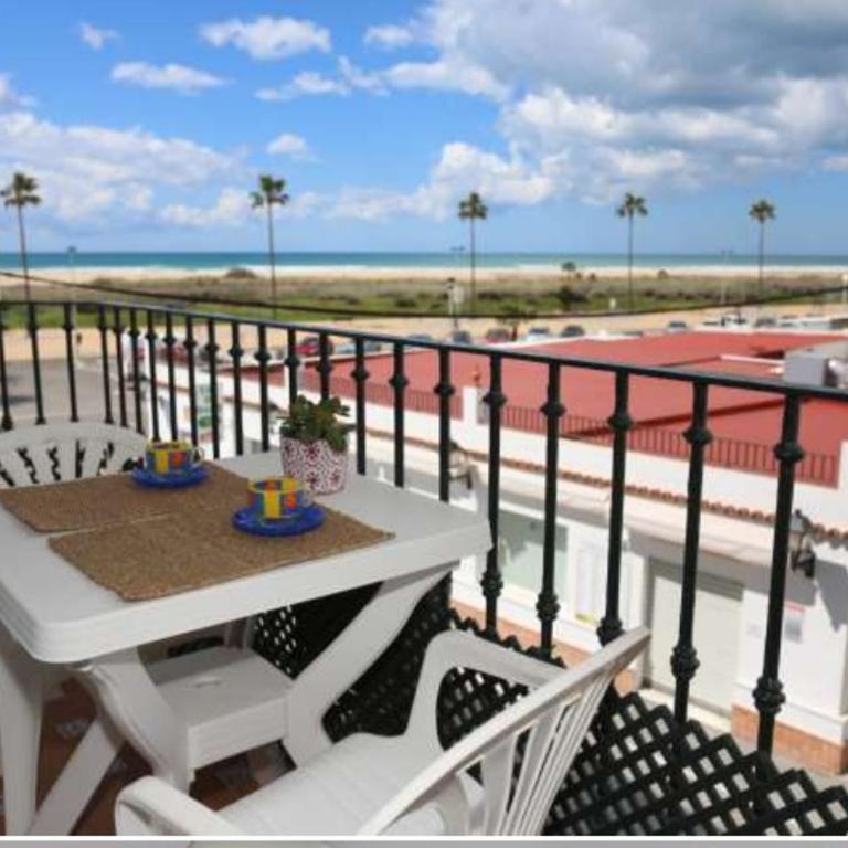 Apartamento Abuela Paqui en primera linea de playa - Apartment mit 1 Schlafzimmer - 1