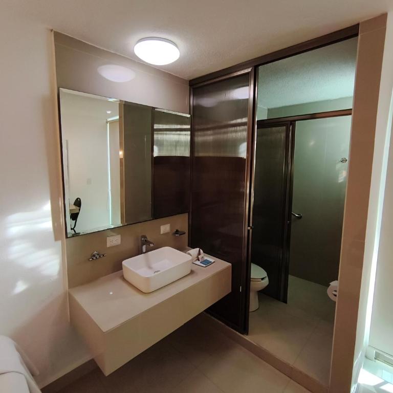 Hotel Plaza Caribe - Double Room with Balcony - 2