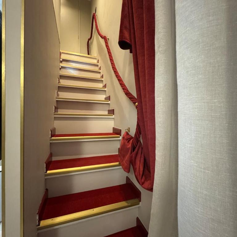 La suite romaine de Nîmes, balnéo, hammam, clim - Two-Bedroom Apartment - 14