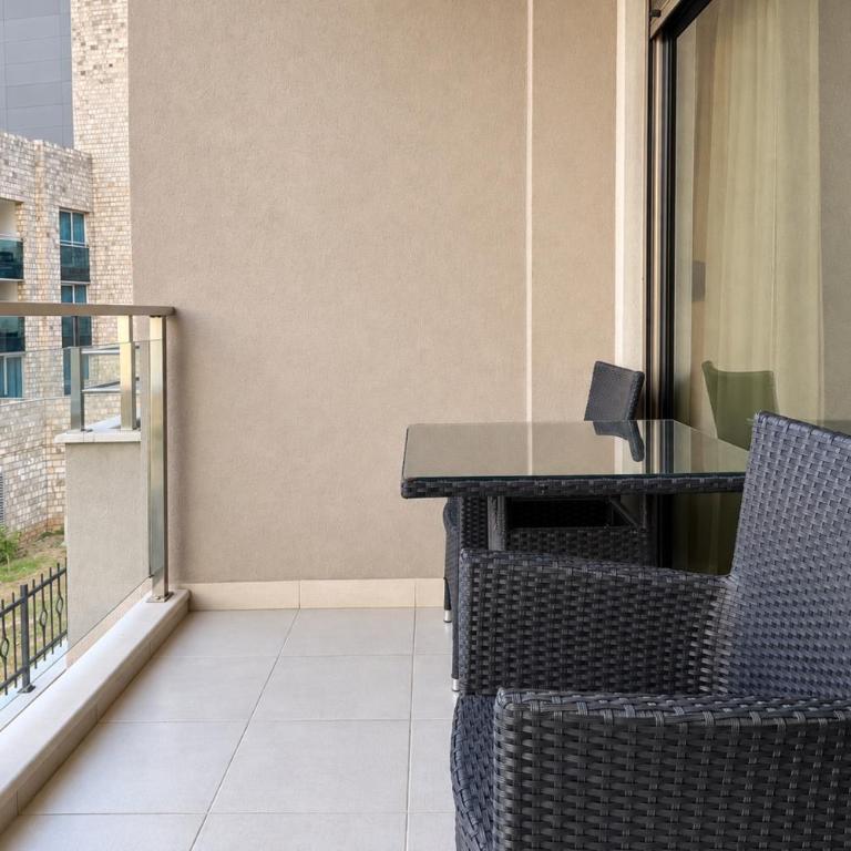 Porta Budva Residences - Near Old Town - Apartment mit 2 Schlafzimmern und Terrasse - 13