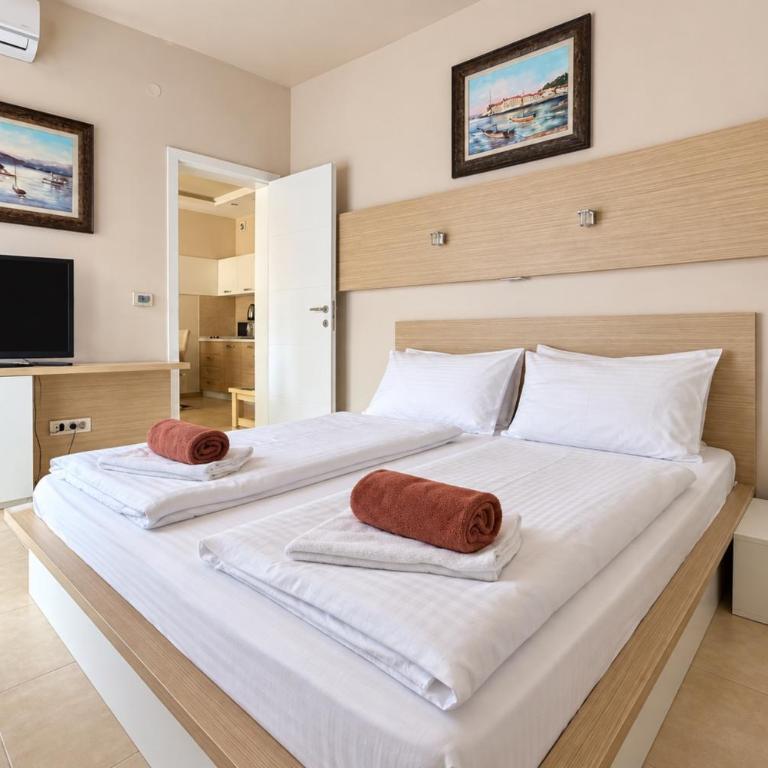 Porta Budva Residences - Near Old Town - Apartment mit 3 Schlafzimmern und Meerblick - 10