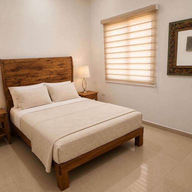 2br 1ba Condo 1 block to ocean Condo 1 - Apartamento de 2 dormitorios con terraza - 6