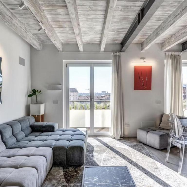 Porta Venezia - Appartamento Attico con 4 Camere da Letto - 27