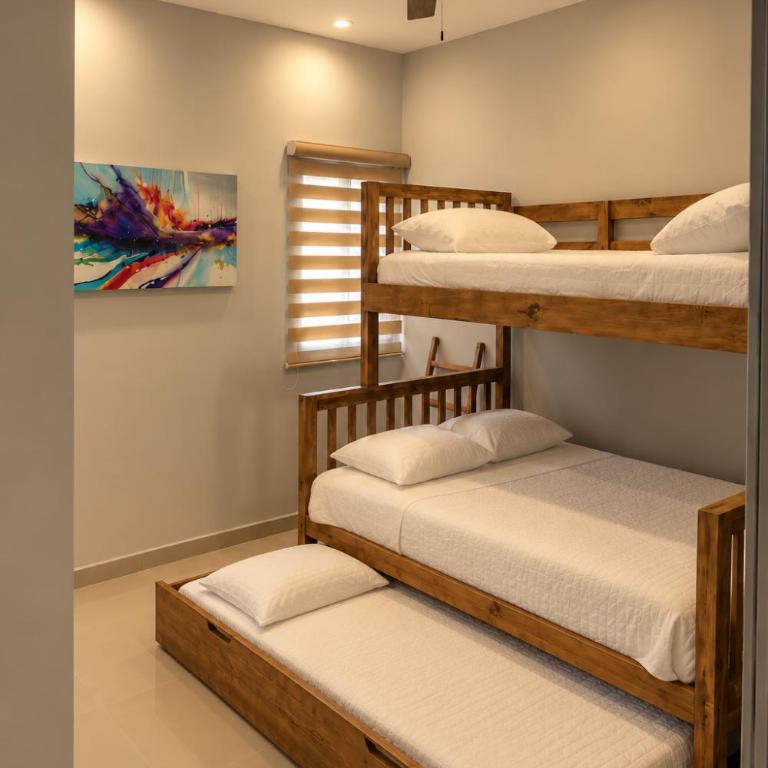 2br 1ba Condo 1 block to ocean Condo 1 - Apartamento de 2 dormitorios con terraza - 15