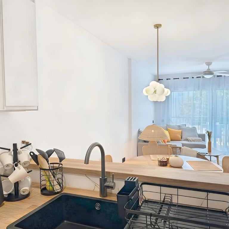Charming Peaceful Apartment - Calahonda, Mijas - Two-Bedroom Apartment - 10