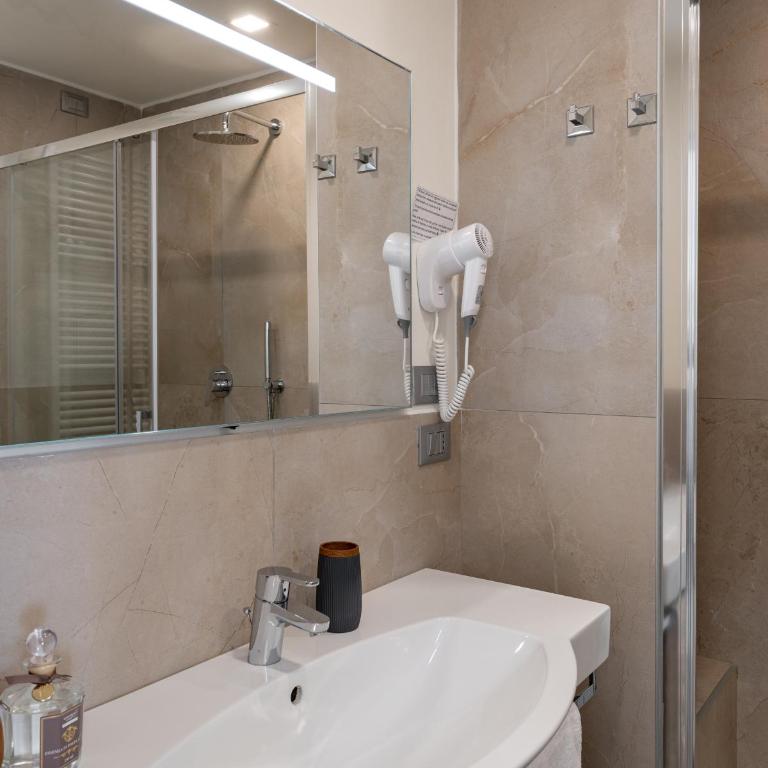 Mamma Mia Holidays - Sei Chiese - Deluxe Doppelzimmer mit Zustellbett - 9