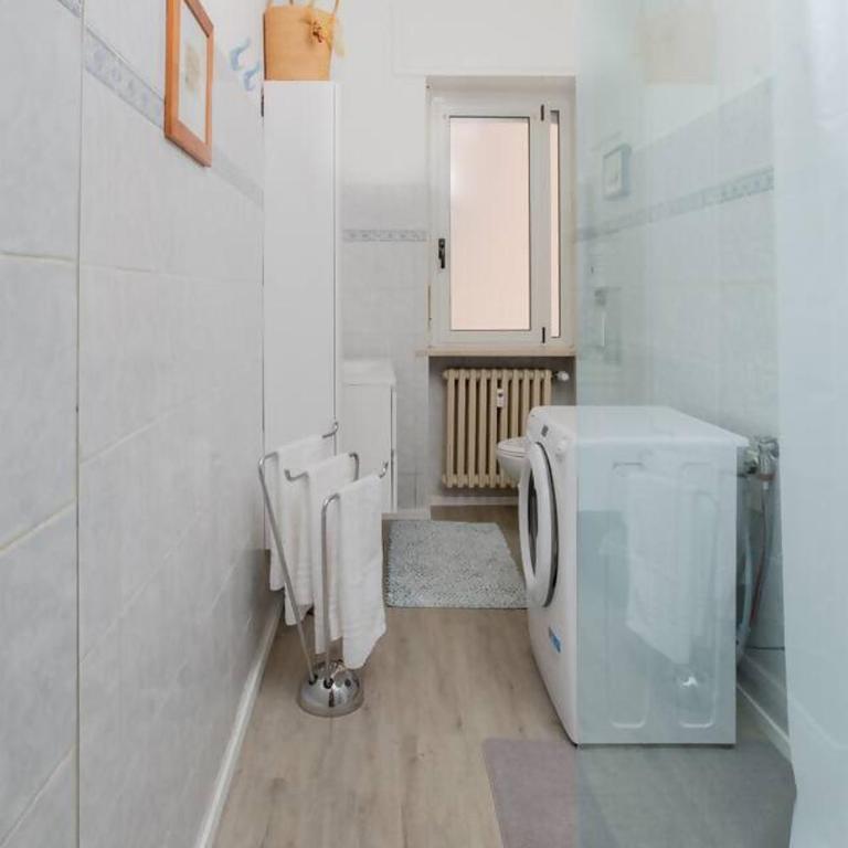 20min walk or 2min drive to Veronafiere - One-Bedroom Apartment - 22