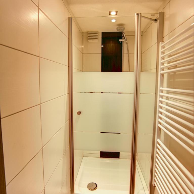Pension Walserheim - Einzelzimmer mit Gemeinschaftsbad - 1