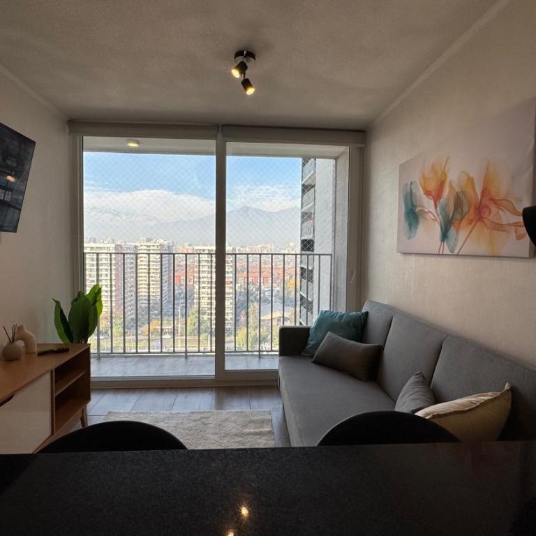 Departamento equipado a pasos del metro ñuble con Wifi - Three-Bedroom Apartment - 8