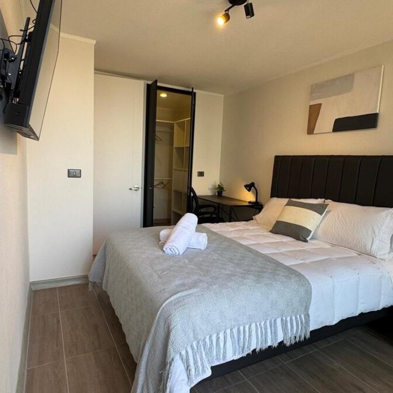Departamento equipado a pasos del metro ñuble con Wifi - Three-Bedroom Apartment - 99