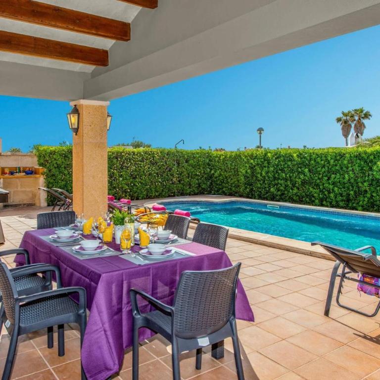 Villa Tamarell by Villa Plus - Villa - 5