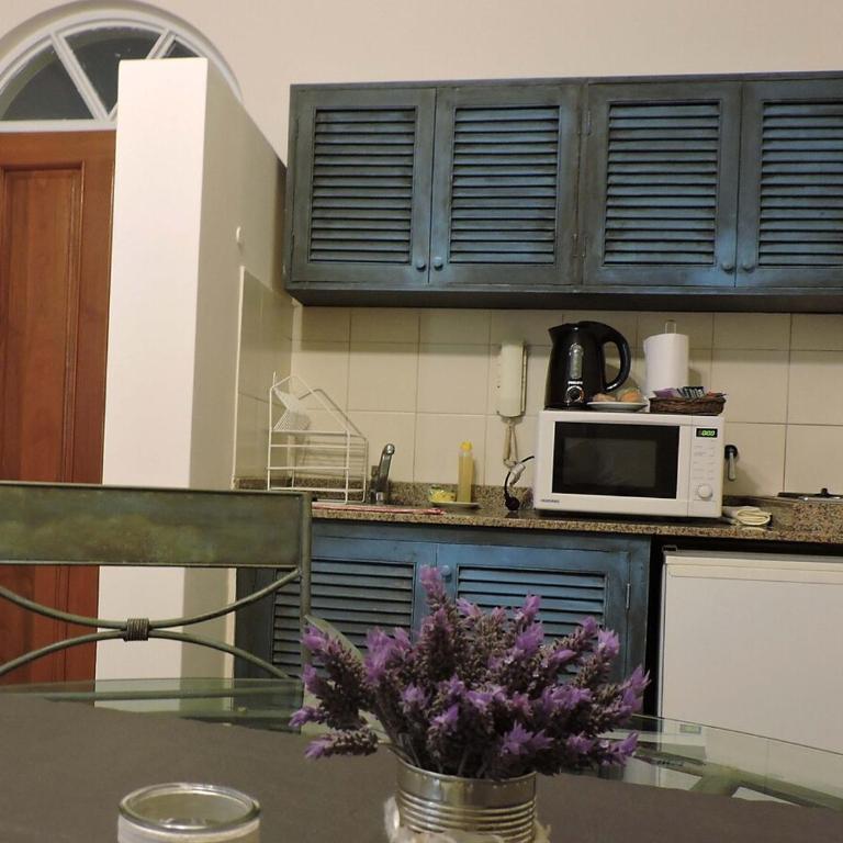 Monoambiente a una cuadra de la plaza - One-Bedroom Apartment - 8