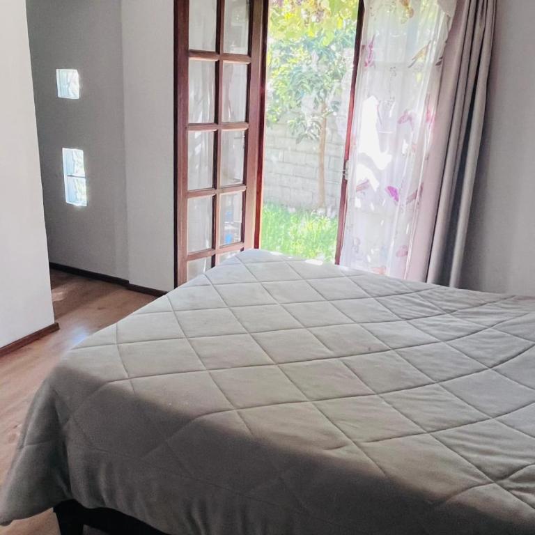 Casa, gran jardín rodeada de frutales, a minutos de sitios turísticos - Casa de 2 dormitorios - 7