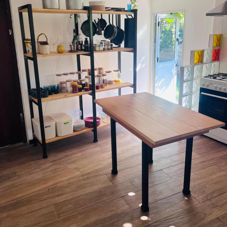Casa, gran jardín rodeada de frutales, a minutos de sitios turísticos - Casa de 2 dormitorios - 16