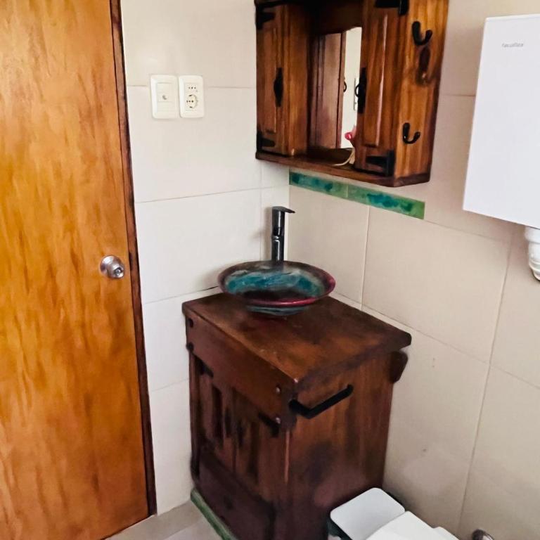 Casa, gran jardín rodeada de frutales, a minutos de sitios turísticos - Casa de 2 dormitorios - 17