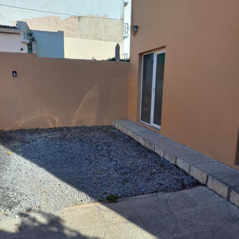Dpto Alquiler Centro Tandil - Apartamento de 1 dormitorio con vistas al jardín - 12
