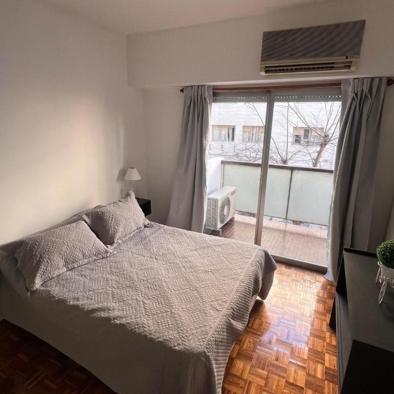 Departamento en Ciudad de Buenos Aires - Apartamento de 2 dormitorios con balcón - 4