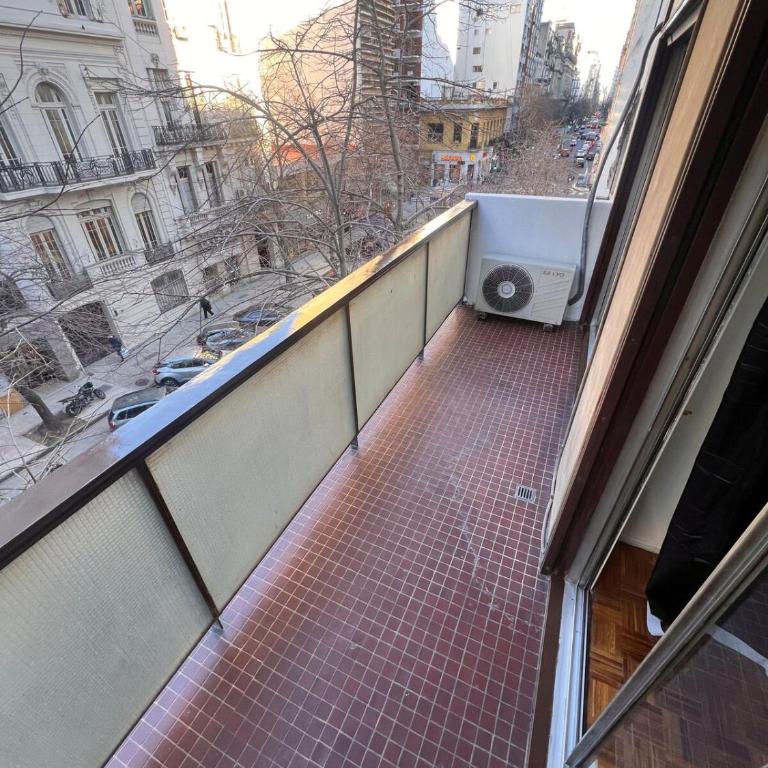 Departamento en Ciudad de Buenos Aires - Apartamento de 2 dormitorios con balcón - 9