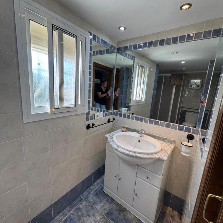 Villa Paloma , Private Villa with Pool near Frigiliana and Nerja - Casa Vacacional de 3 dormitorios - 12