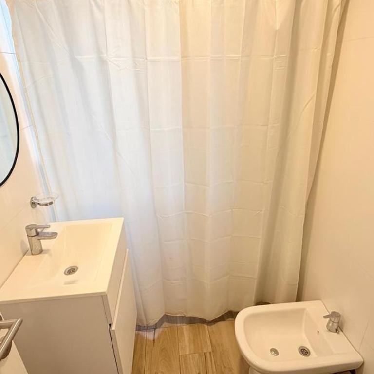 Departamento Moderno a Estrenar con Balcón - Apartamento de 1 dormitorio - 14