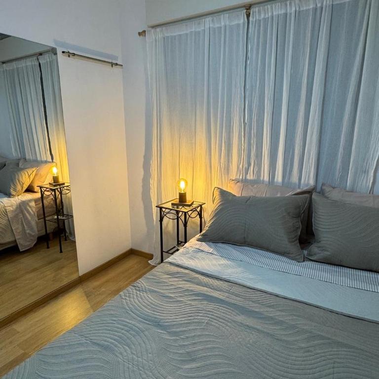 Departamento 2 dormitorios luminoso y amplio cerca del río y Monumento - Two-Bedroom Apartment - 15