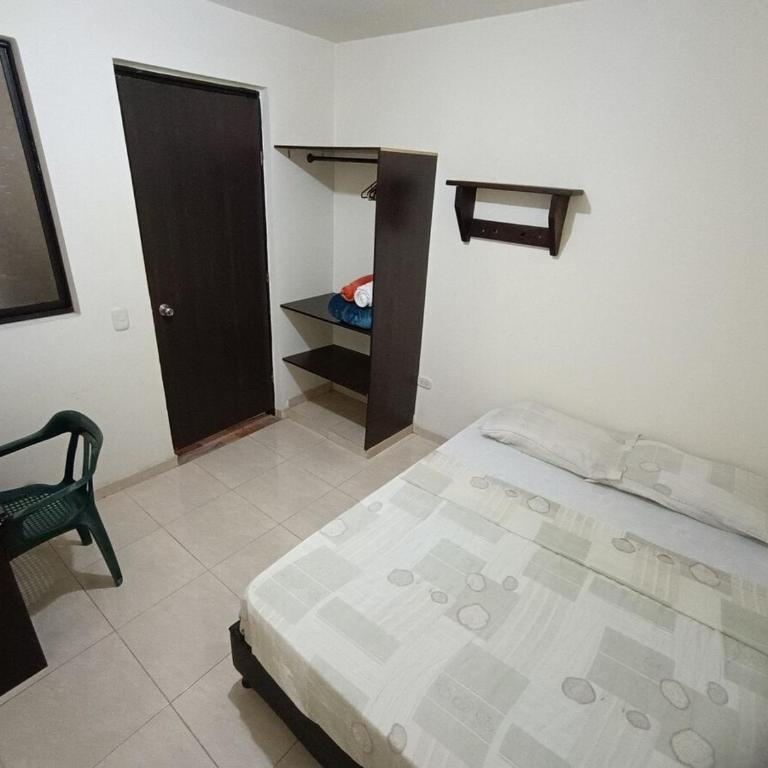 Apartment near the colonial area of Girón and industrial zone - Apartamento de 2 dormitorios - 7