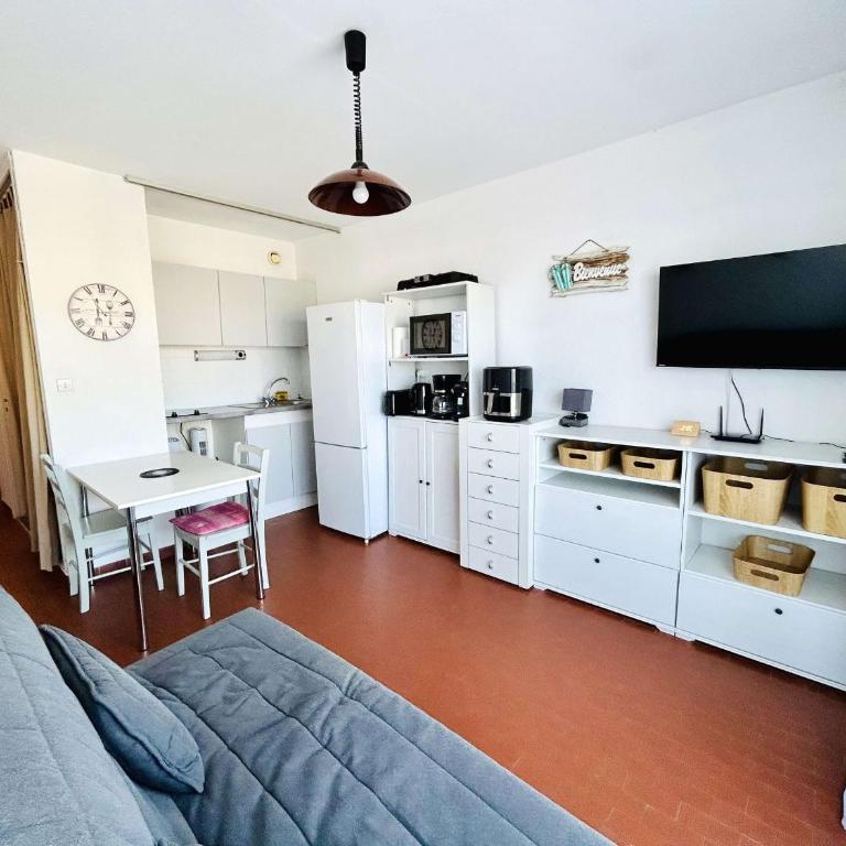 Appartement lumineux, climatisation, vue sur l'étang - 2 pers. - Appartement 1 Chambre - 2