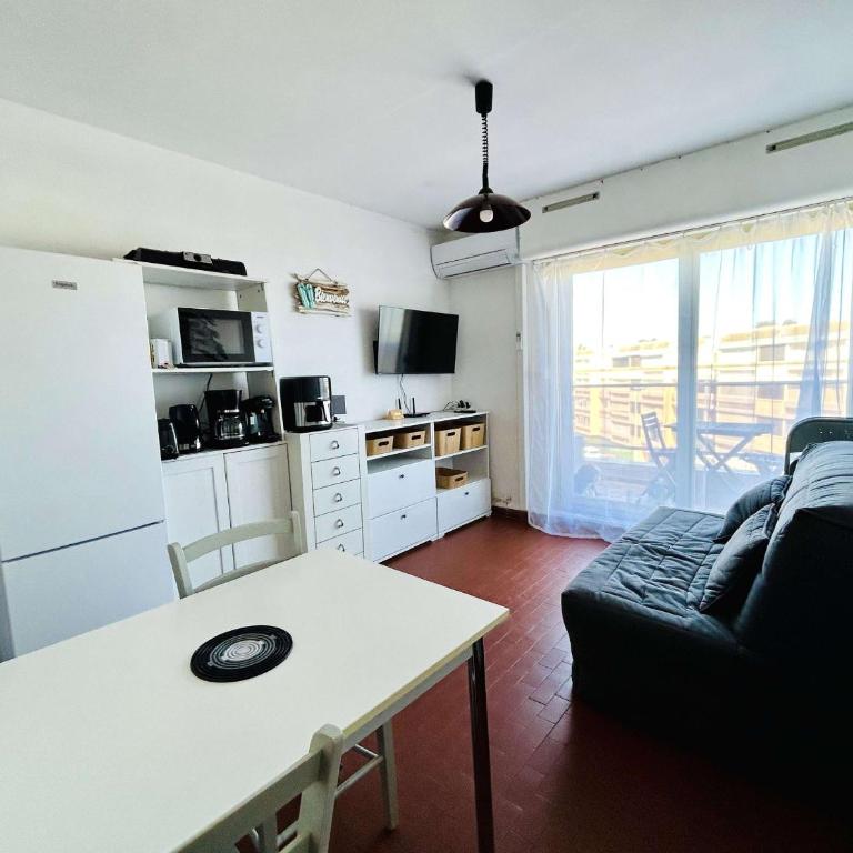 Appartement lumineux, climatisation, vue sur l'étang - 2 pers. - Appartement 1 Chambre - 5