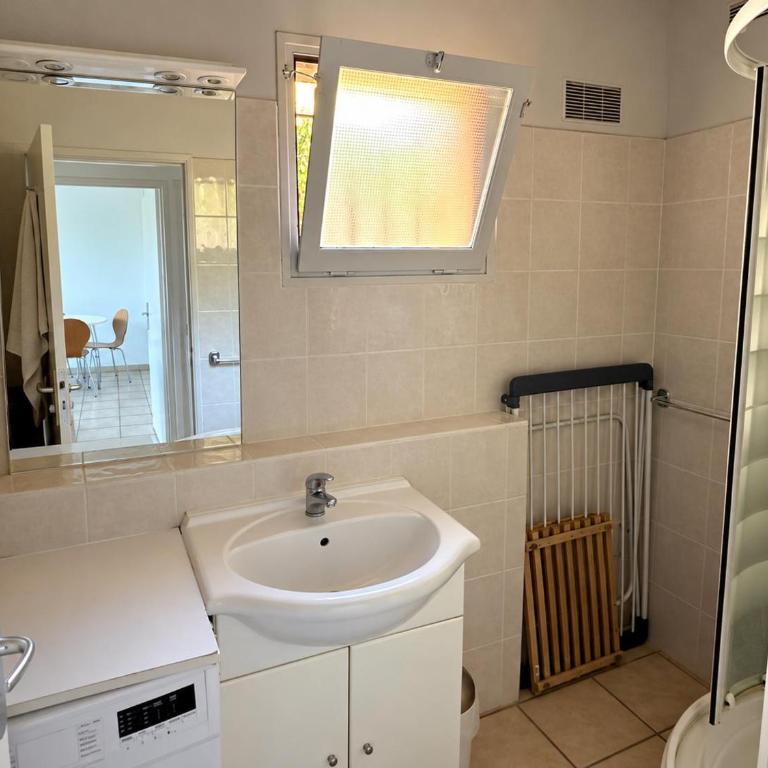 Appartement climatisé, parking - Collioure - One-Bedroom Apartment - 9