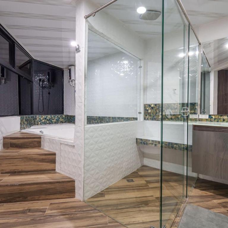 Ático de lujo con jacuzzi y vistas en el Poblado - Apartamento - 3