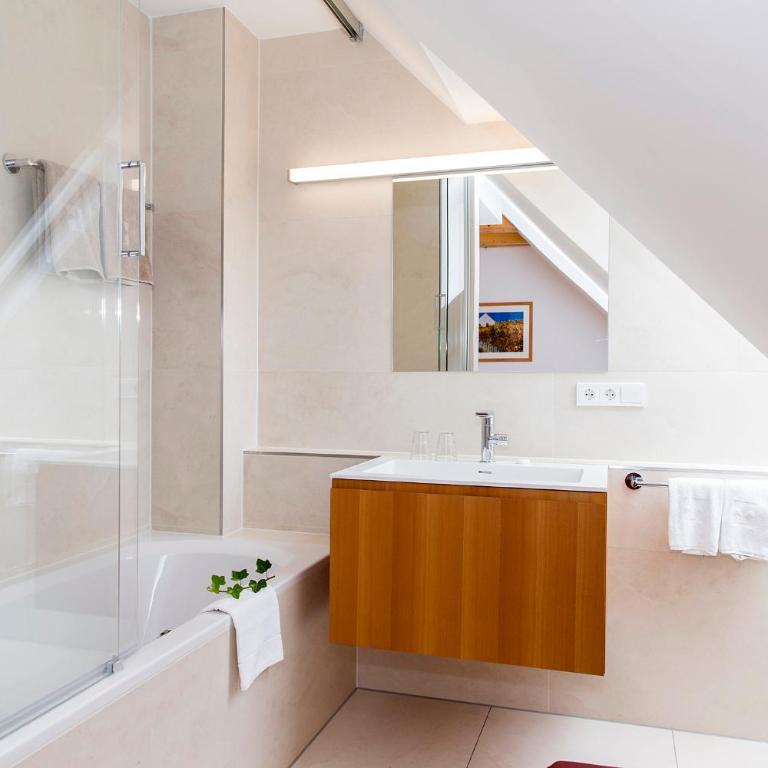 Moor-Rosl Apartmenthotel - Camera Matrimoniale Classic con Vasca da Bagno - 3