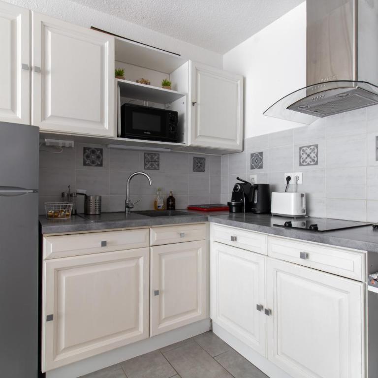 CAP D'AGDE Port T2 Parking 4 à 6 Pers - Apartamento de 1 dormitorio - 4