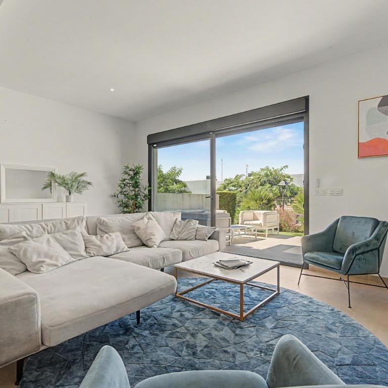 Chulera Beach townhouse sea views - Casa de 3 dormitorios - 34
