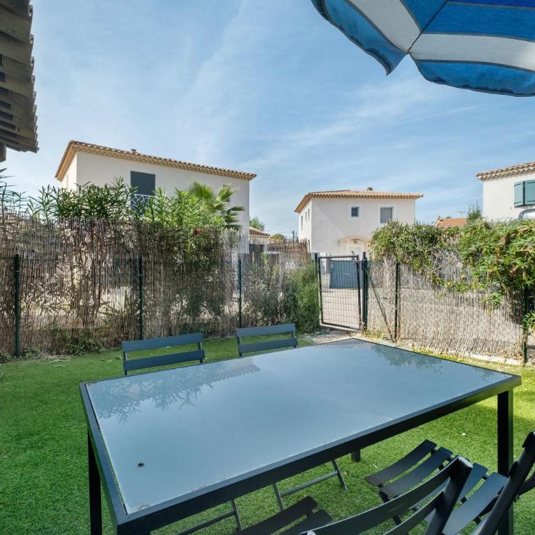 Les Orangers - Two-Bedroom Deluxe Apartment with Garden View - 2