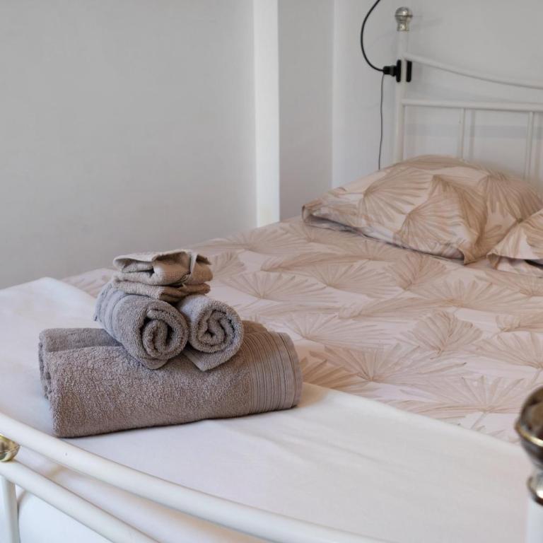 Les Orangers - Two-Bedroom Deluxe Apartment with Garden View - 18