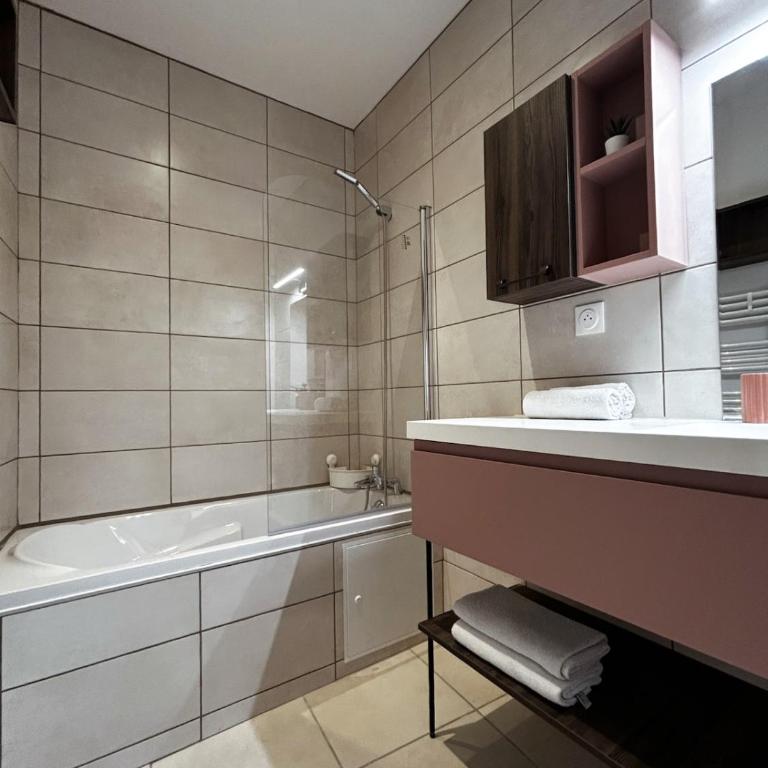 L'Écrin Lourdais-Rue de la Grotte - Apartamento de 3 dormitorios - 4